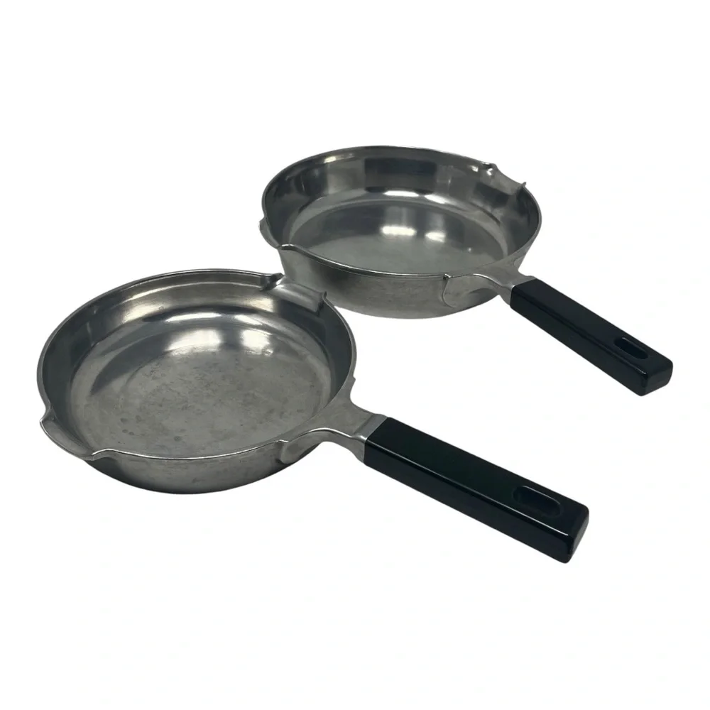 (2) Dansk Gourmet Designs VTG pans Great Britain Double Spout 8 1/2